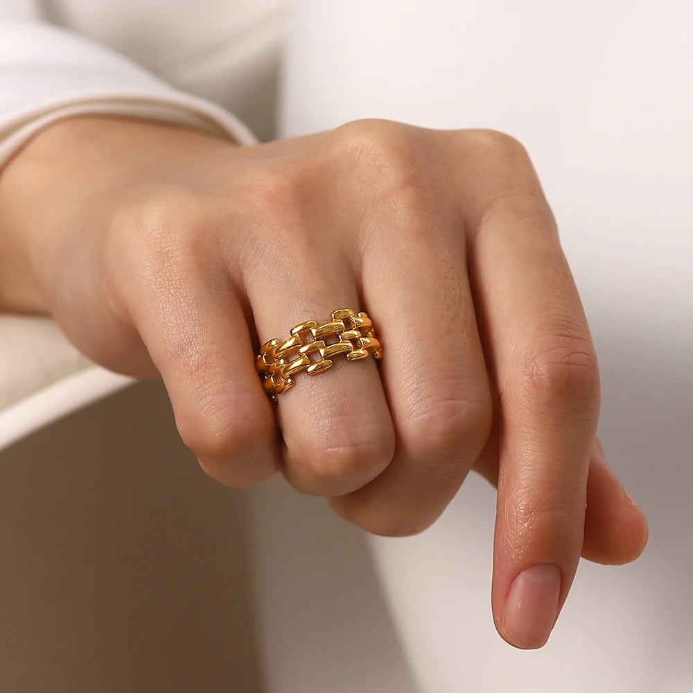 Stella | Crosshatch Style Ring - 18K Gold Plated, Waterproof