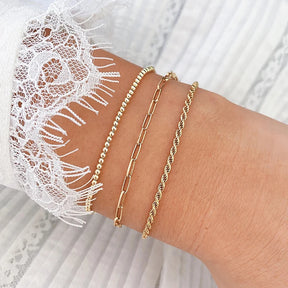 Interlocking Links Bracelet - A Harmony of Classic and Modern Design, Elevating Your Look